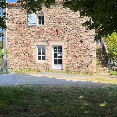 Bed and Breakfast La Milliere - Piscine & Campagne - Cathelineau & Lescure 3*