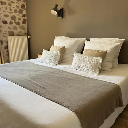 La Milliere - Piscine & Campagne - Cathelineau & Lescure Bed and Breakfast